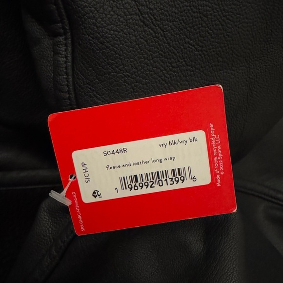 Spanx Fleece & Faux Leather Long Wrap Jacket In Very Very
Black Size Small NEW - Picture 9 of 10